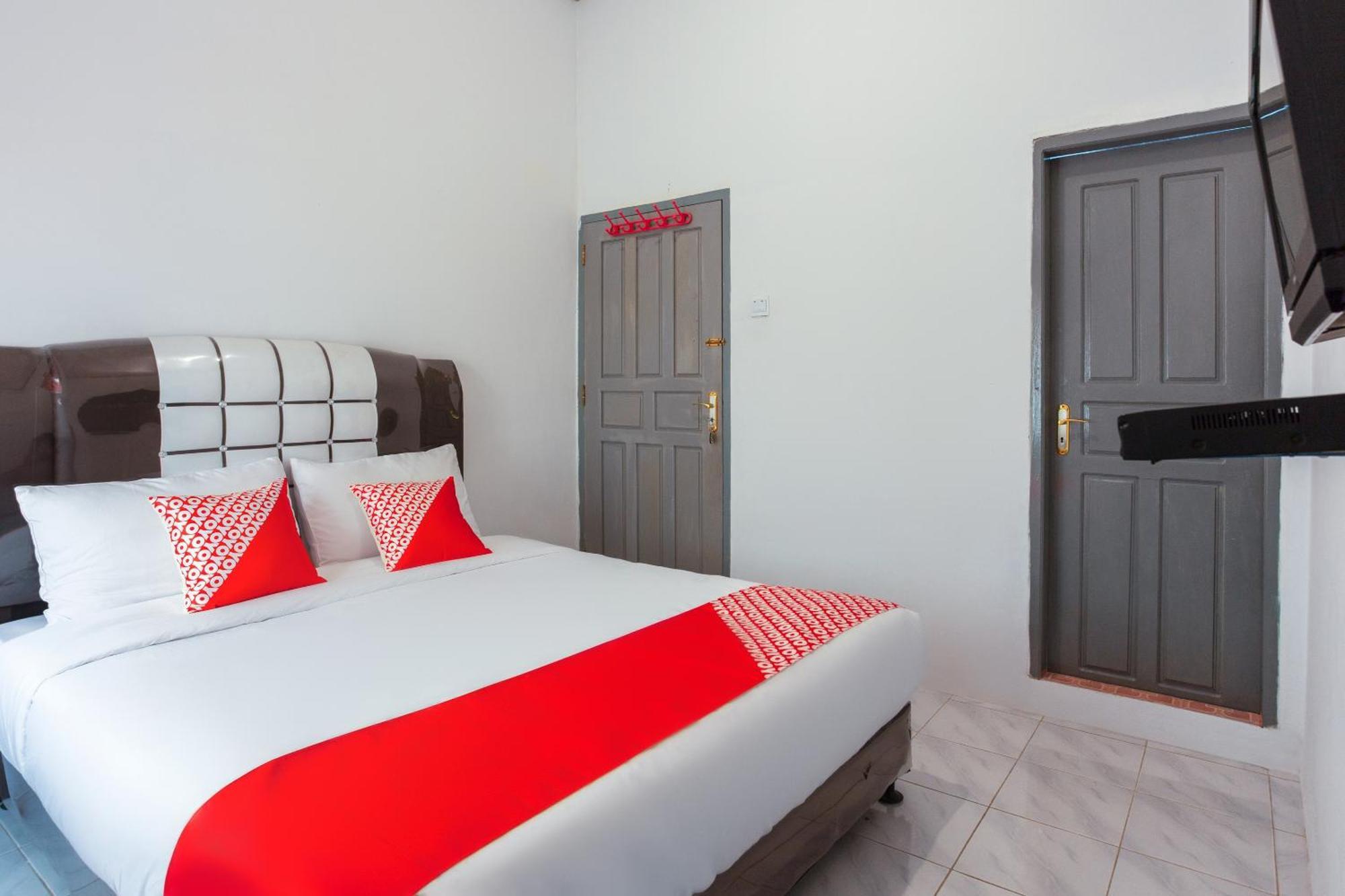 Oyo 2903 Putri Residence Syariah Bukittinggi Buitenkant foto